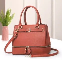 Elegant Handbag in red khaki with Golden Details